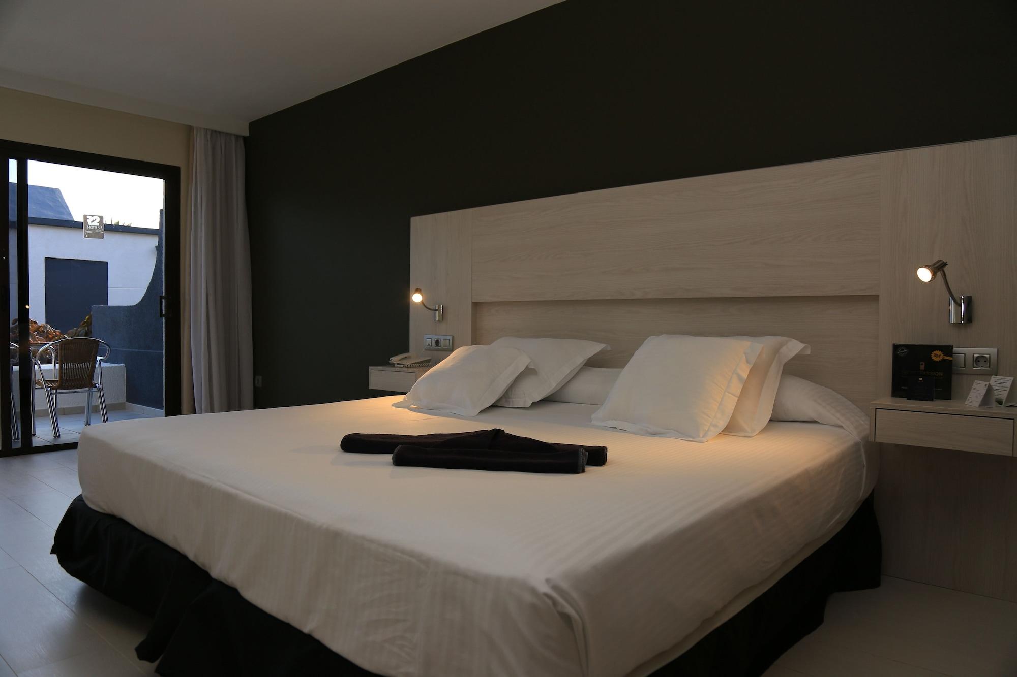 R2 Romantic Fantasia Dreams & Suites Hotel (Adults Only) タラハレホ エクステリア 写真