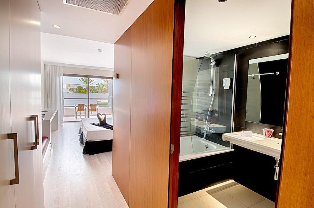 R2 Romantic Fantasia Dreams & Suites Hotel (Adults Only) タラハレホ エクステリア 写真