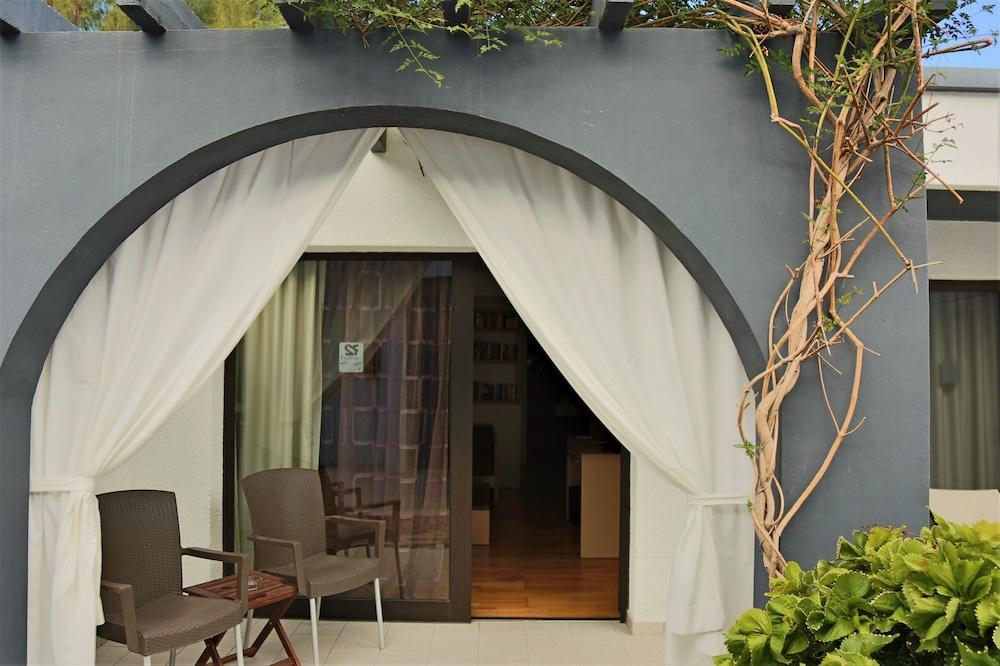 R2 Romantic Fantasia Dreams & Suites Hotel (Adults Only) タラハレホ エクステリア 写真