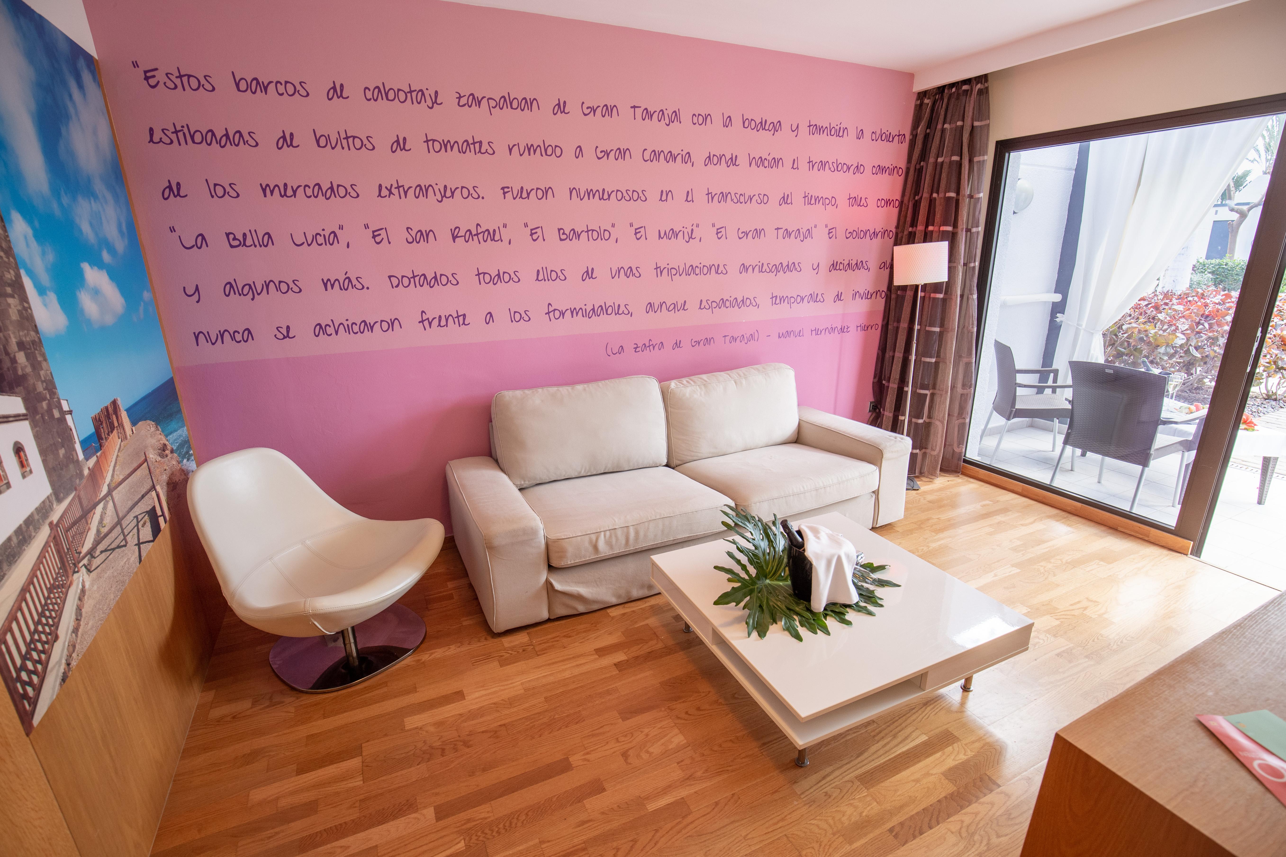 R2 Romantic Fantasia Dreams & Suites Hotel (Adults Only) タラハレホ エクステリア 写真
